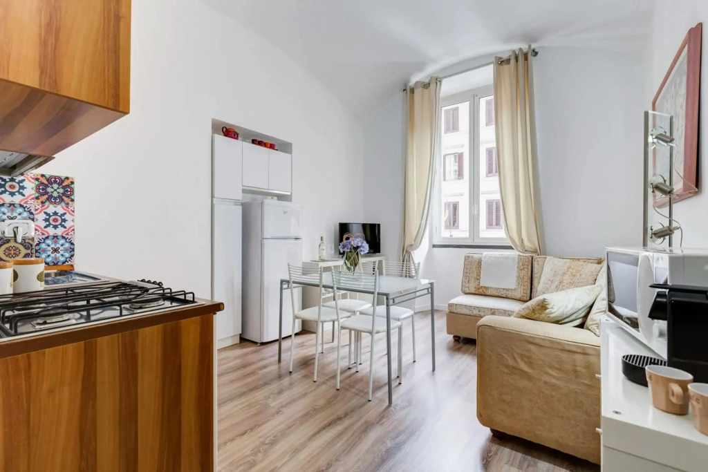 One bedroom appartement with city view and wifi at Roma