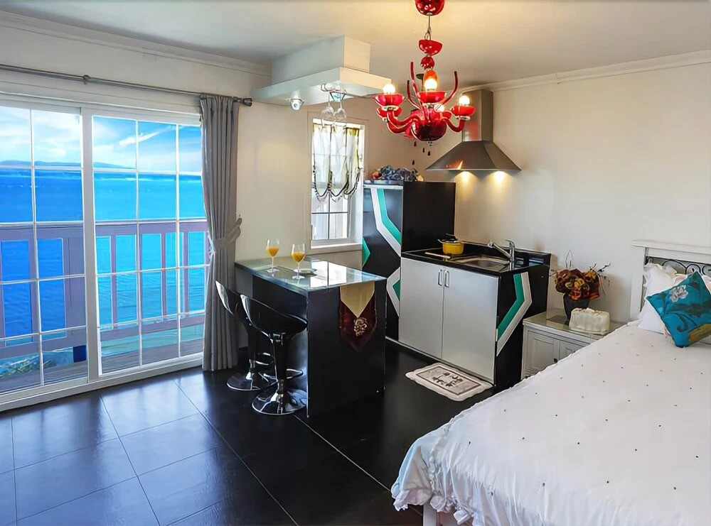 Taean Yauri Pension