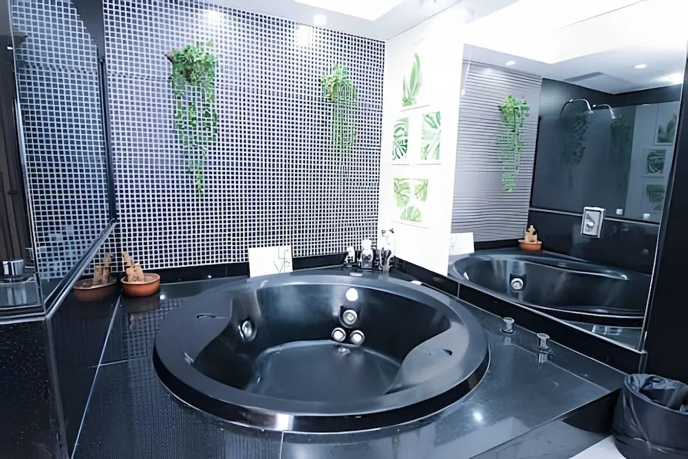 Bonaparte B3 Hotels