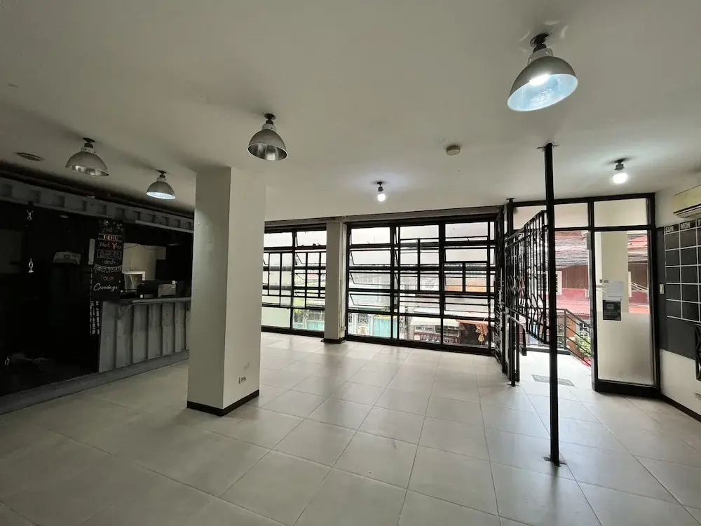 Junction Hostel, Poblacion Makati Avenue, Manila
