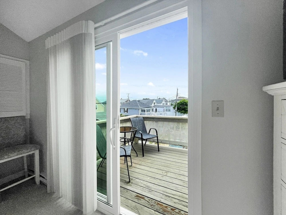 Seascapes - W153 Fantastic Condo Steps Away From Wells Beach And Town Center 2 Bedroom Home by RedAwning