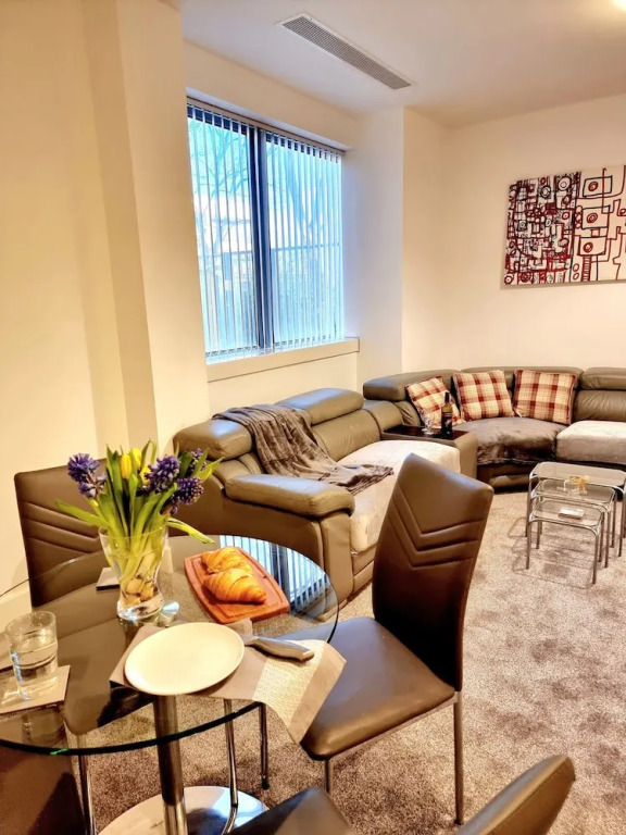 Beautiful 2-bed Apartment in Milton Keynes