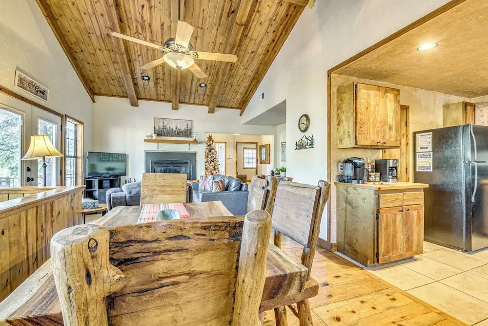 Hot Tub Haven w/ Game Room & Grill in Ruidoso!