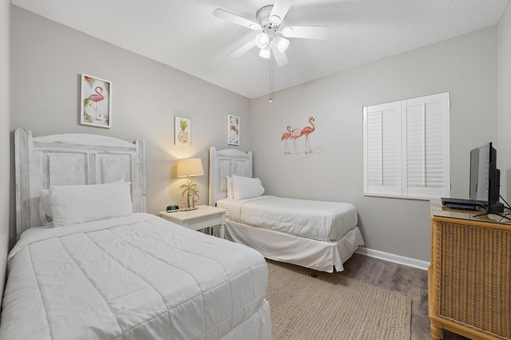 Romar Place 202