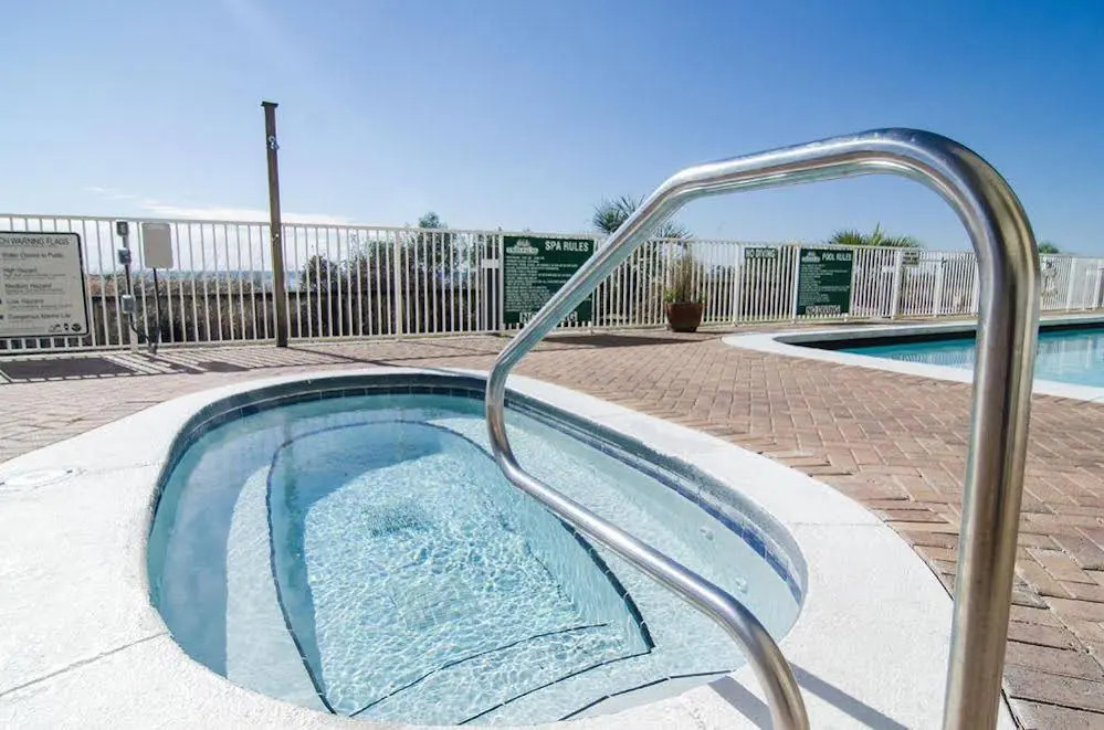 Twin Palms 904