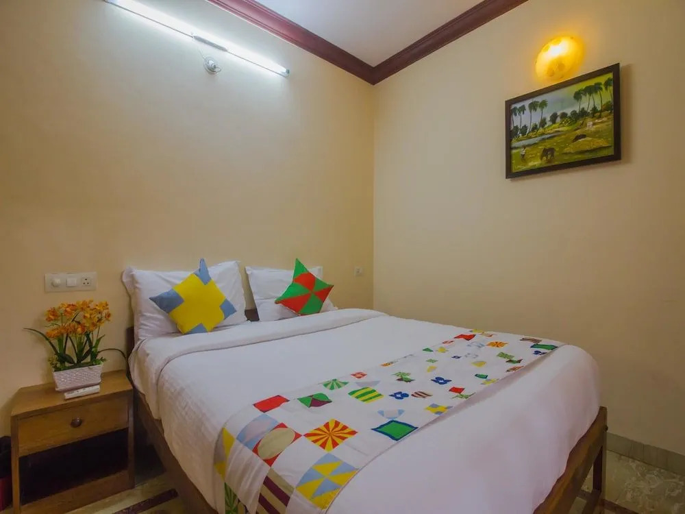 OYO 17114 Home Elegant Studio Candolim Beach