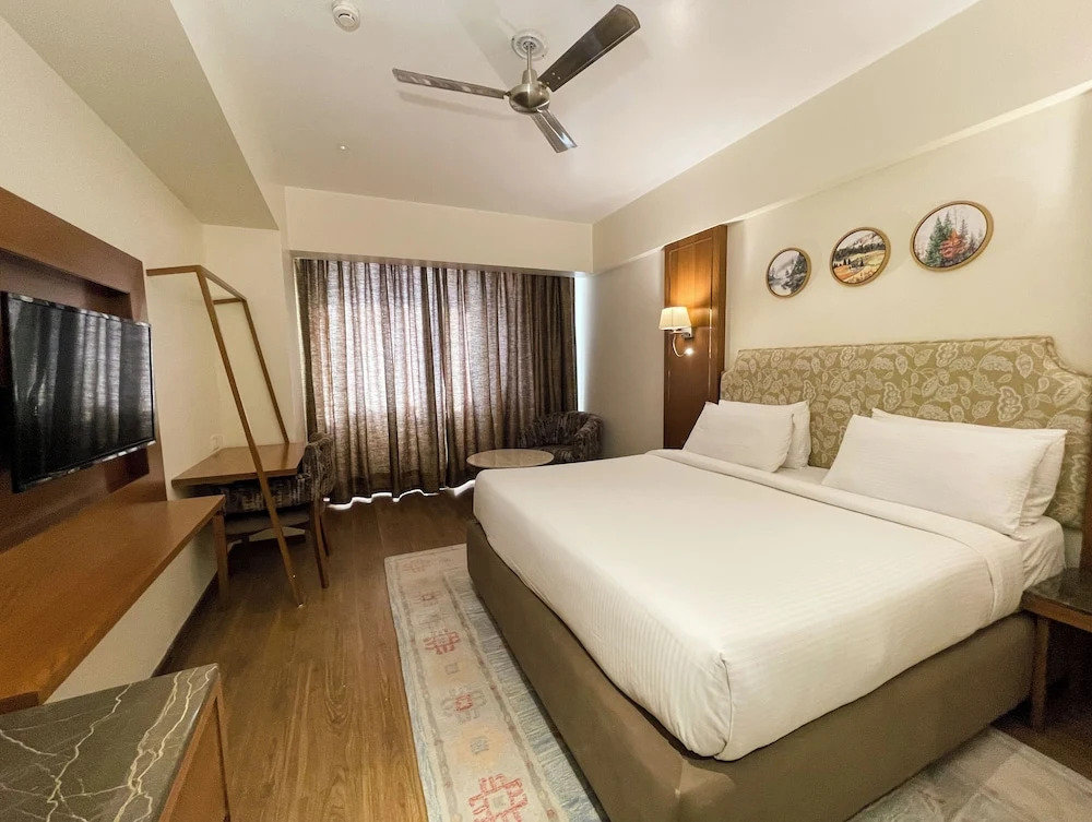 OYO 10192 Hotel Vista Residency