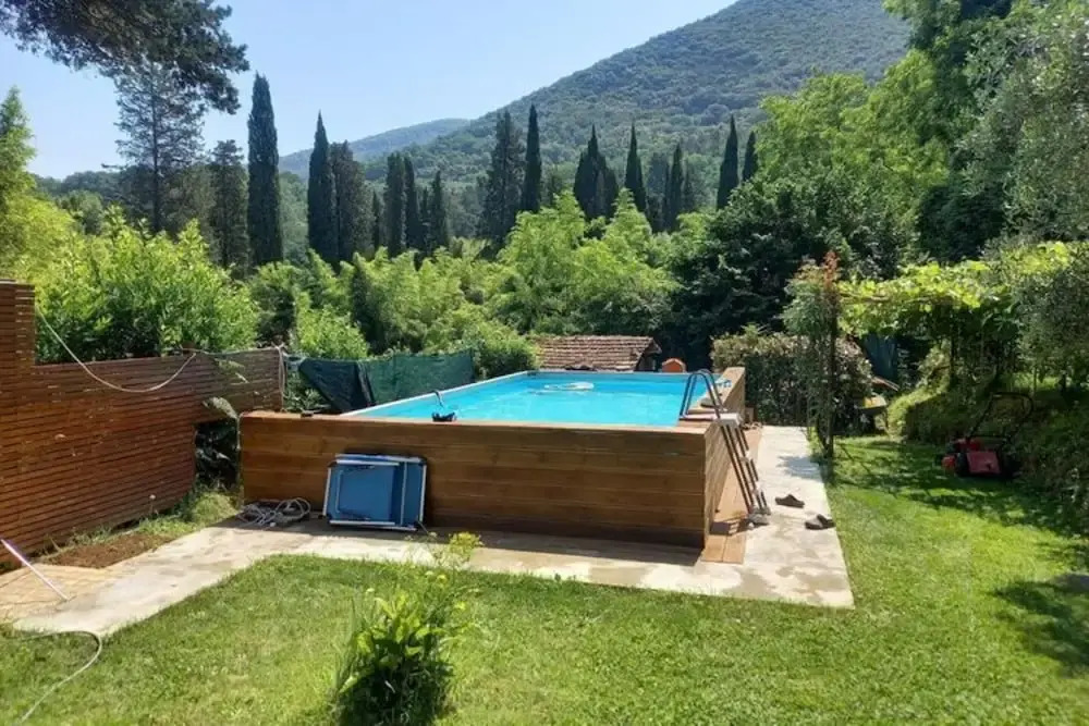 Rustic House in Tuscany with Shared Pool