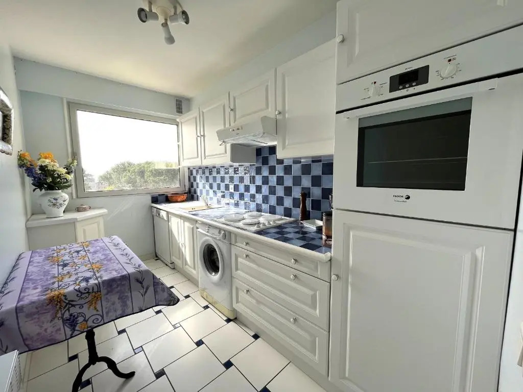 Appartement Saint-Palais-sur-Mer, 1 pièce, 2 personnes - FR-1-539-35