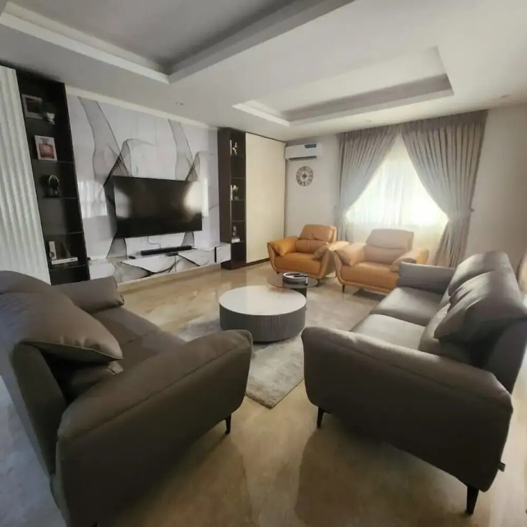 The Breeze Apartment