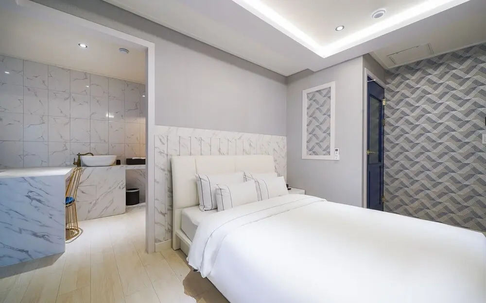 Heimish Hotel