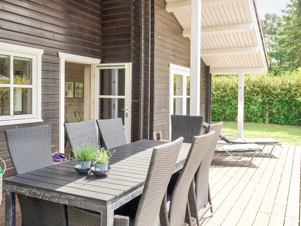 Stylish Holiday Home in Føllenslev near Sea