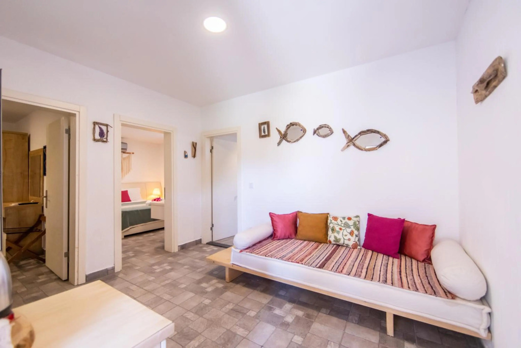 Kefi Beach & Suites