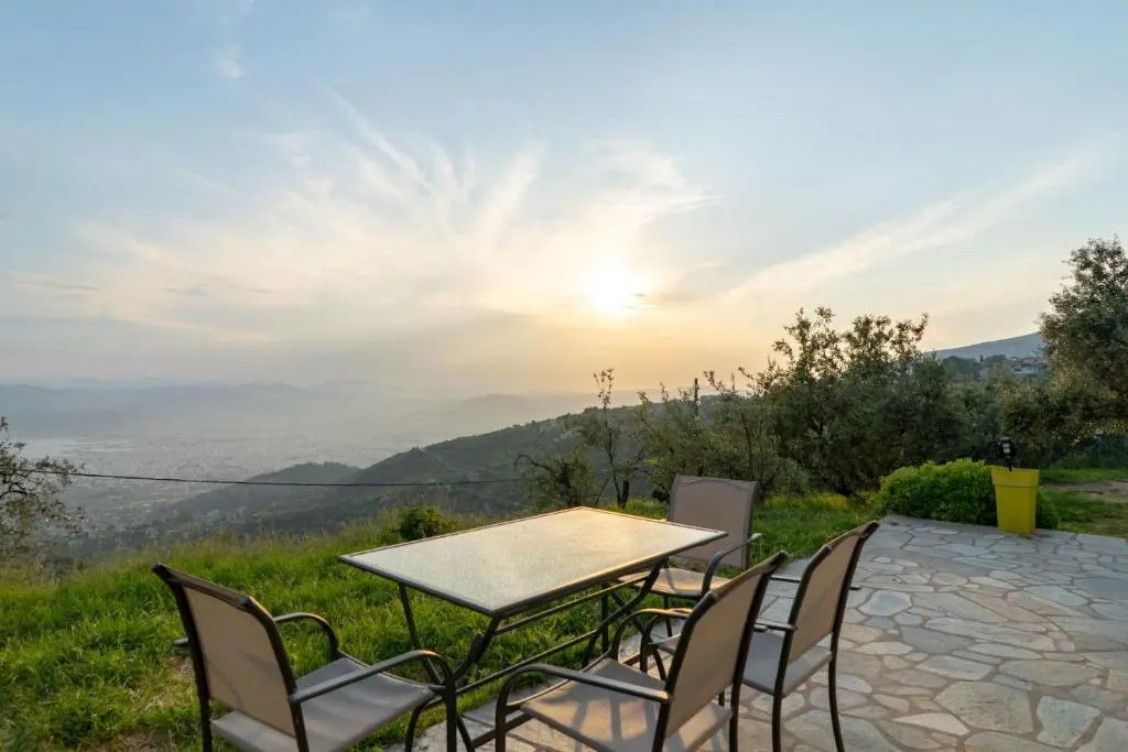Villa Evzimthea, a wonderful house in the woods