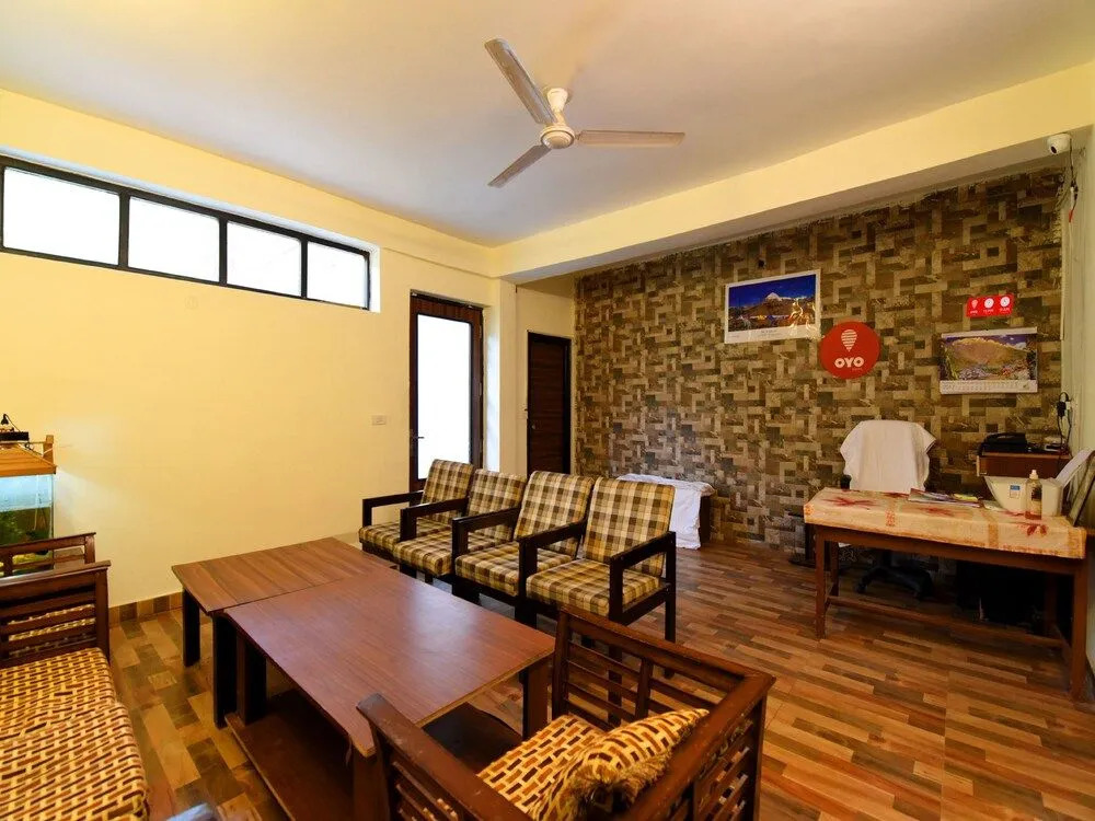 OYO 12818 Dev Villa