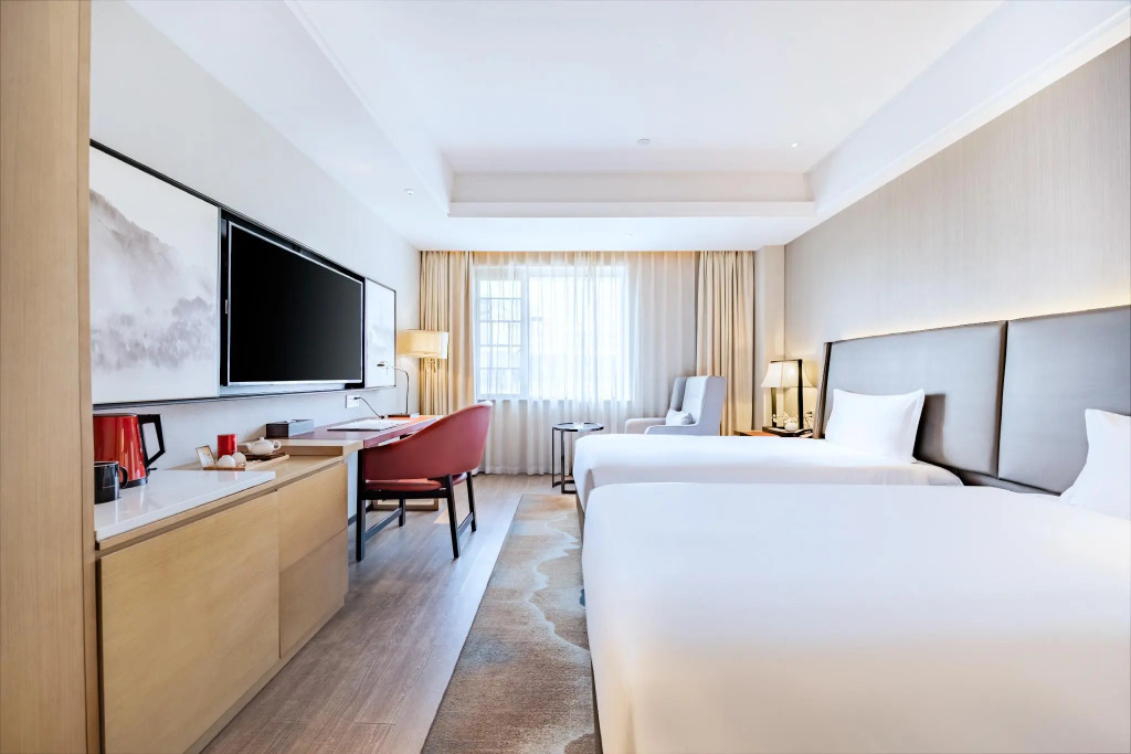 Echeng Hotel Changsha Evening News