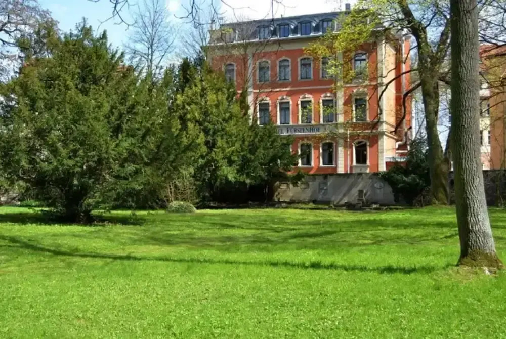 Hotel & Apartments Fürstenhof am Bauhaus