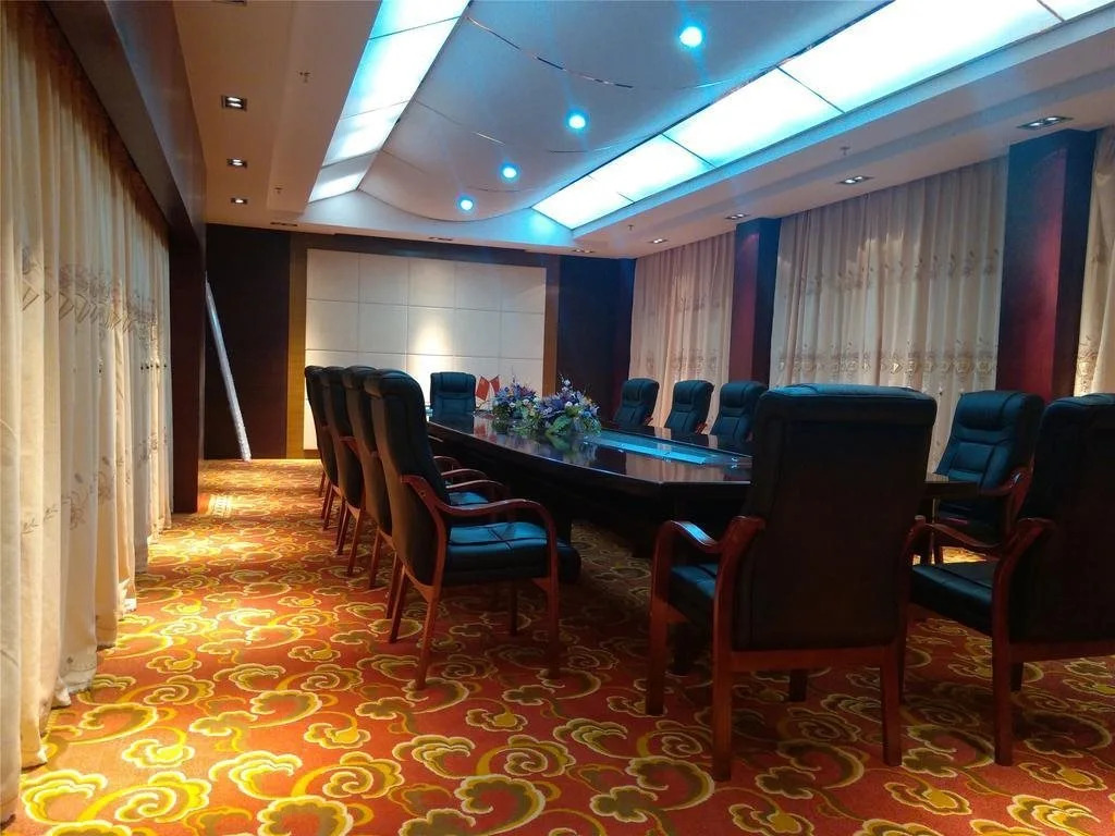 Wuzhishan Huajue Business Hotel