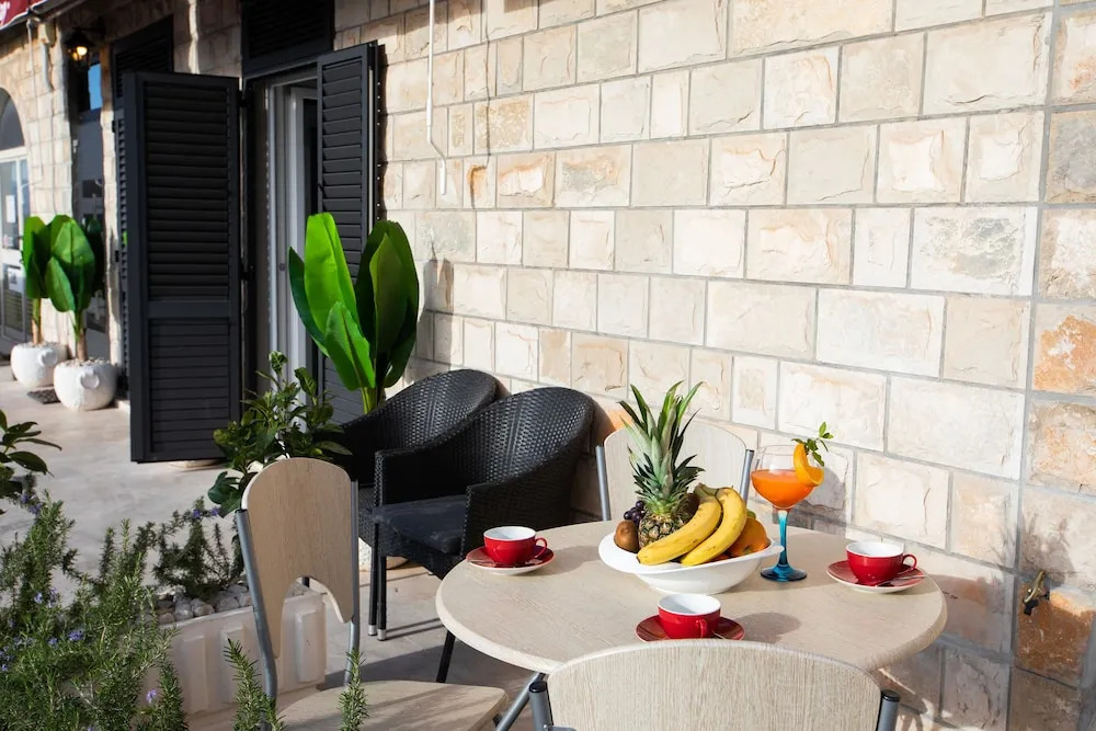 Apartment By the Way