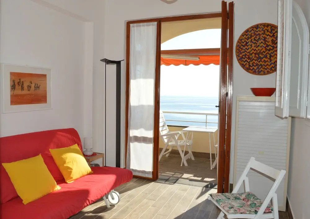 House Esperia