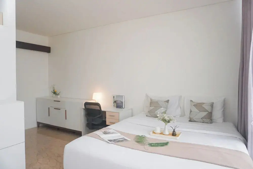 Elegant And Best Deal 1Br At L'Avenue Pancoran Apartment