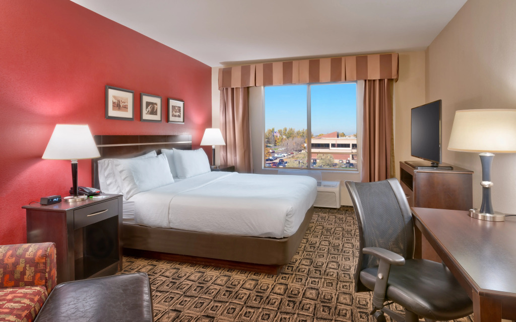 Holiday Inn & Suites Salt Lake City - Airport West by IHG