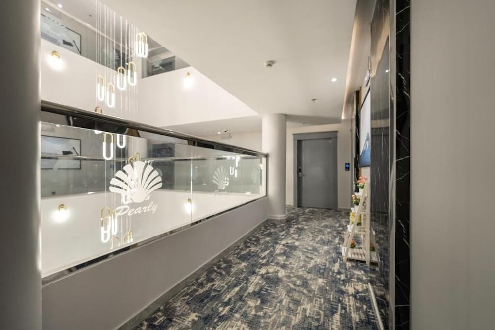 Pearly Hotel