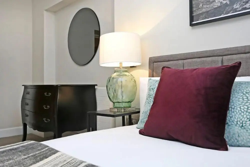 JOIVY Renovated Hidden Gem on the Historic Royal Mile