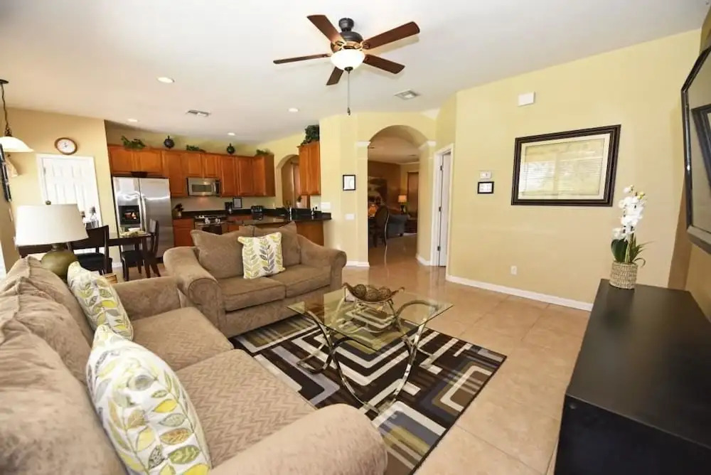 7825 The Windsor House 6 Bedroom by Florida Star