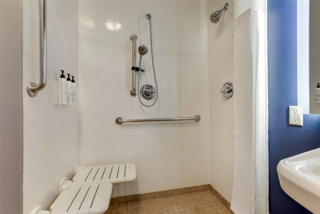 Best Western Plus Las Colinas Inn & Suites