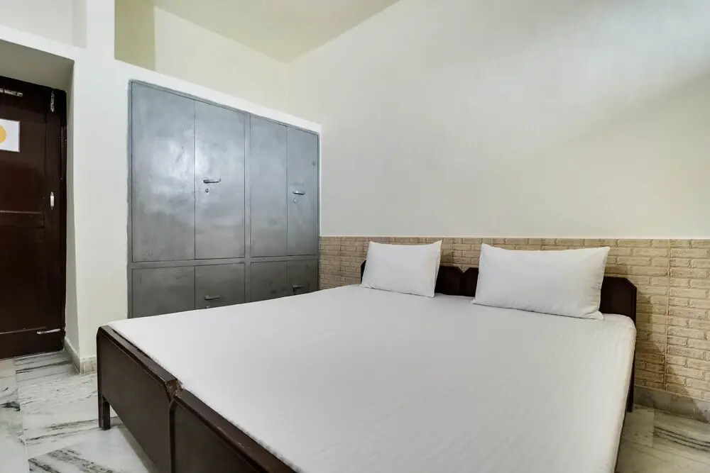 Hotel Ashiana by OYO Rooms