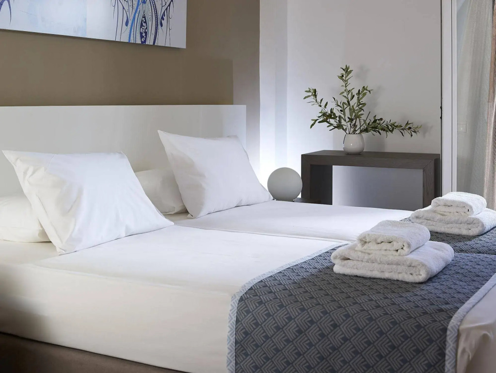 Coral Apts - Hotelia Hospitality Group