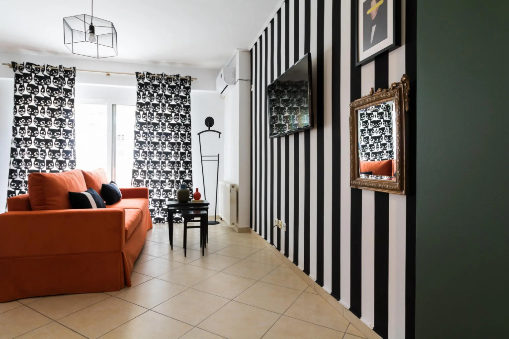 Athenian Stylish 2 bdrm Apartment