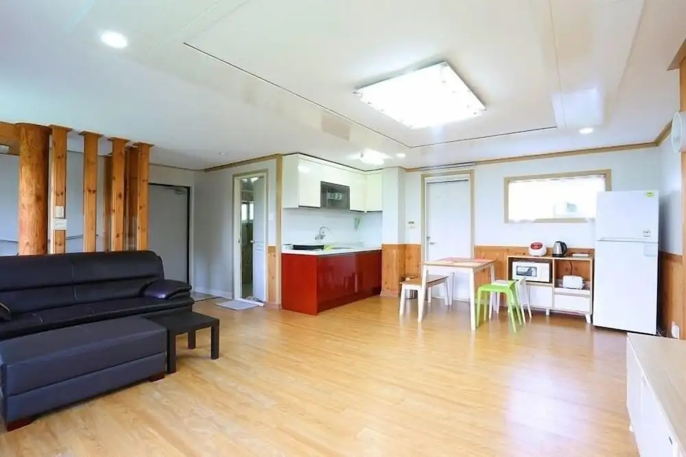 Munmoon House