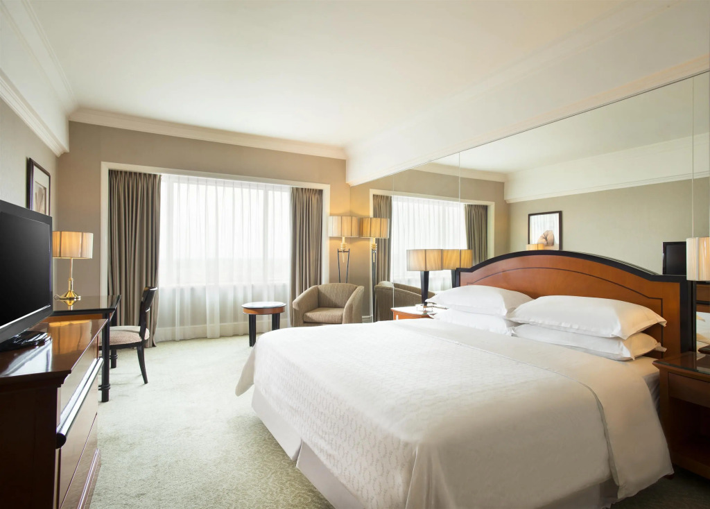 Sheraton Surabaya Hotel & Towers