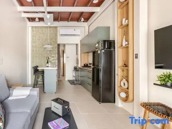 Nueng Rana 232 Corner view 1BR Duplex 3beds /  2B