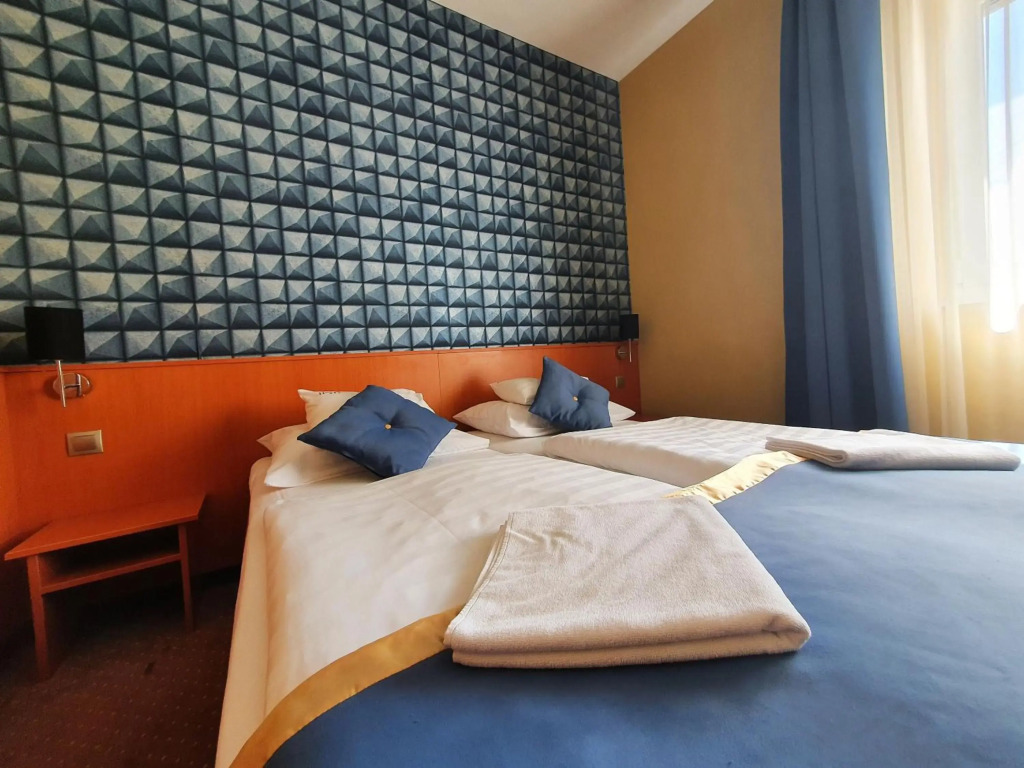 Hotel Platan