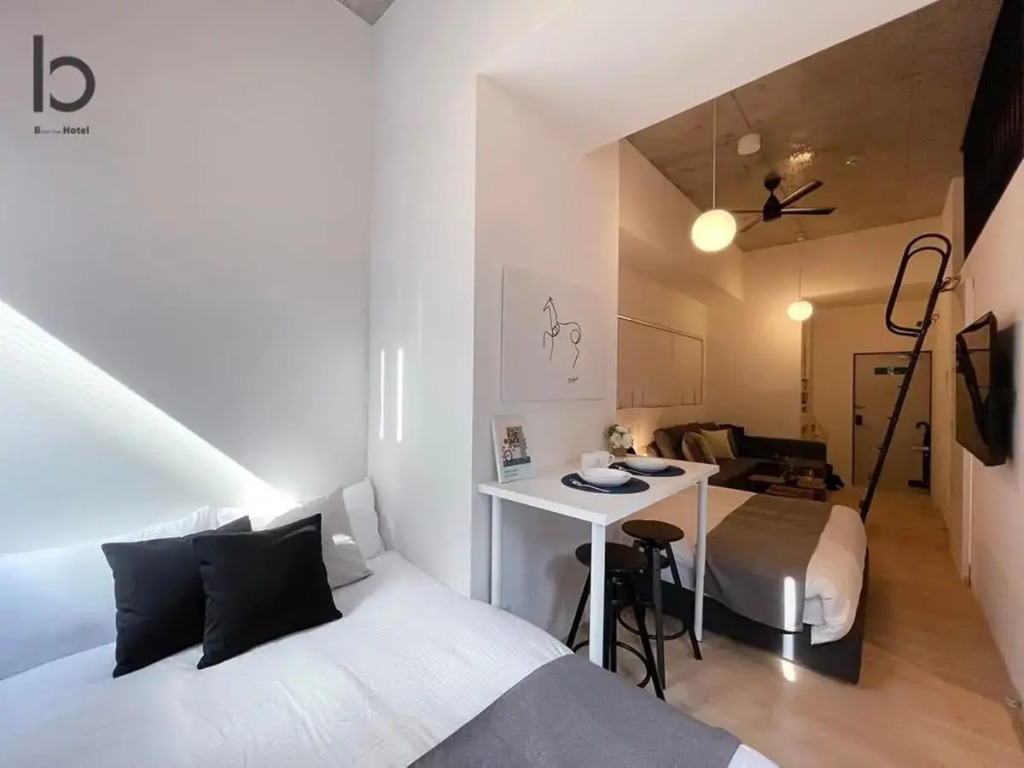 New 1 BR apt 5 mins to peace park with loft and balcony Good for 7PPL