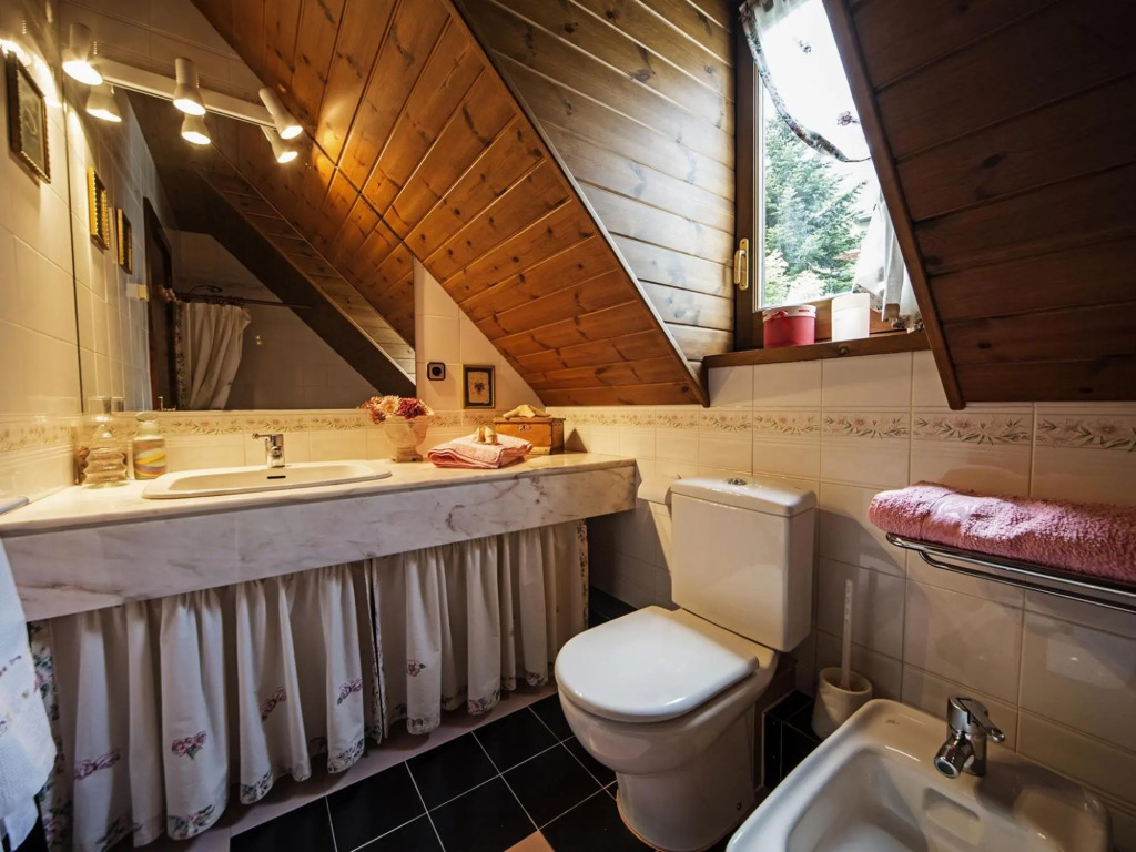 Splendid house next to the Baqueira Beret ski resort for 10 people
