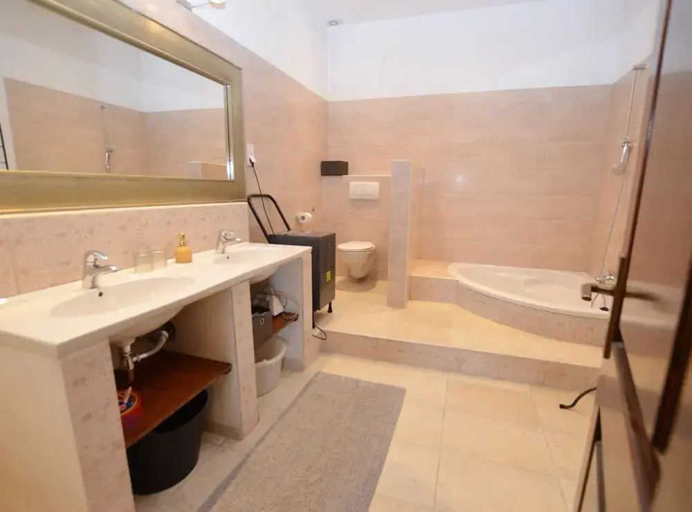 Waterside Cove Oasis Apartment Rovinj