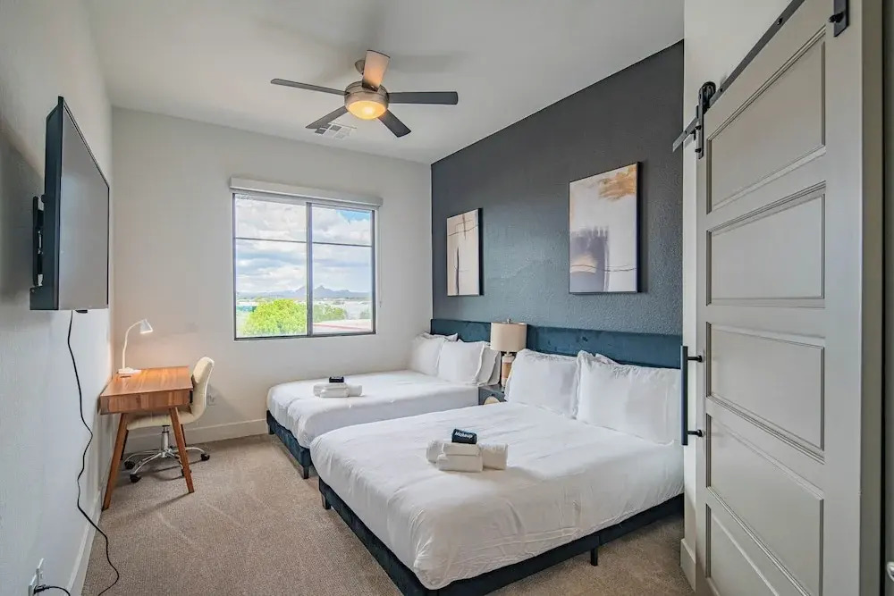 ROVE LIVING/KB - Scottsdale Grand