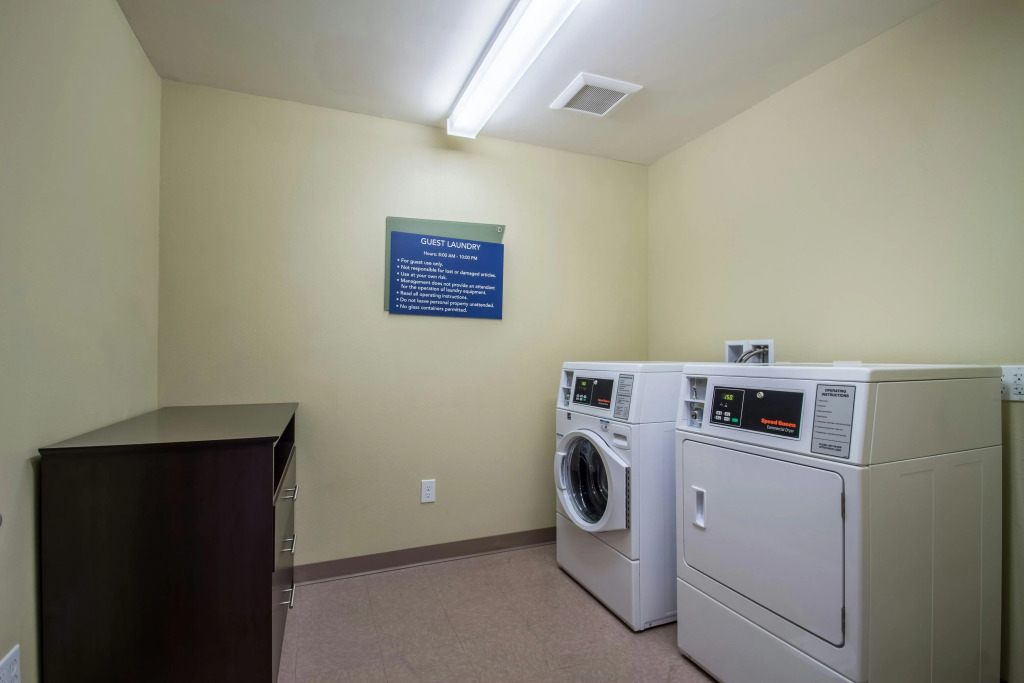 Creekstone Inn & Suites - St Marys