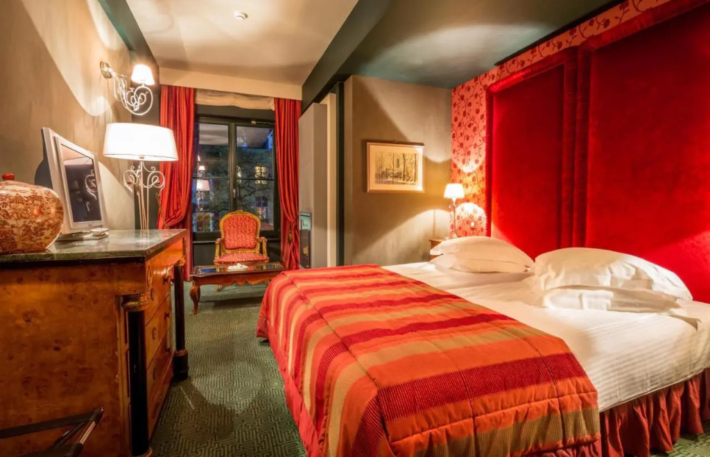 Bordeau Canal Suites