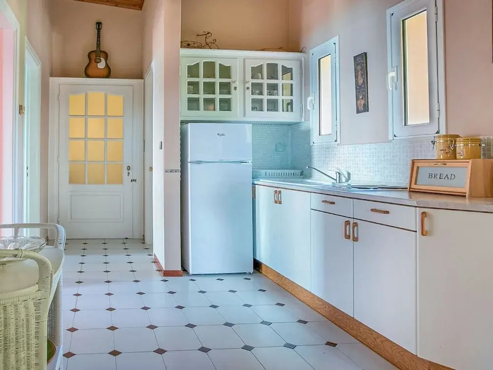Anthoula's House