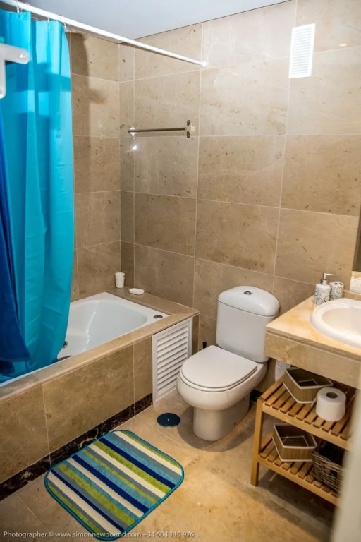 2 bedrooms apartment with sea view