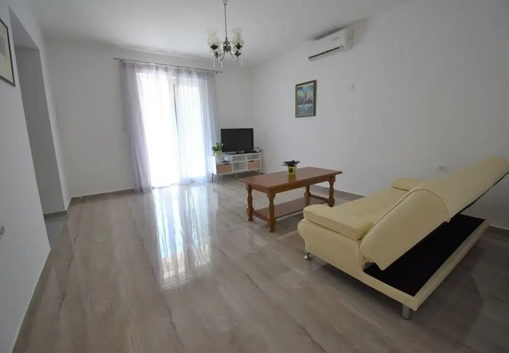 Branka - 80 m From Beach - H