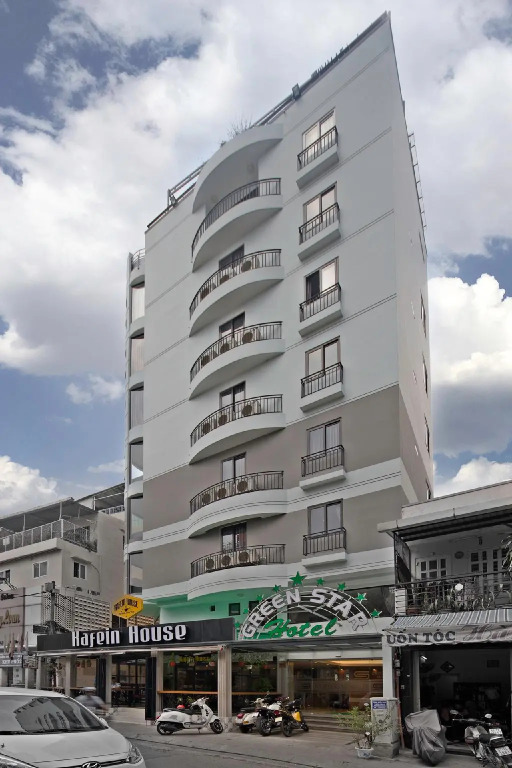 Green Star Hotel