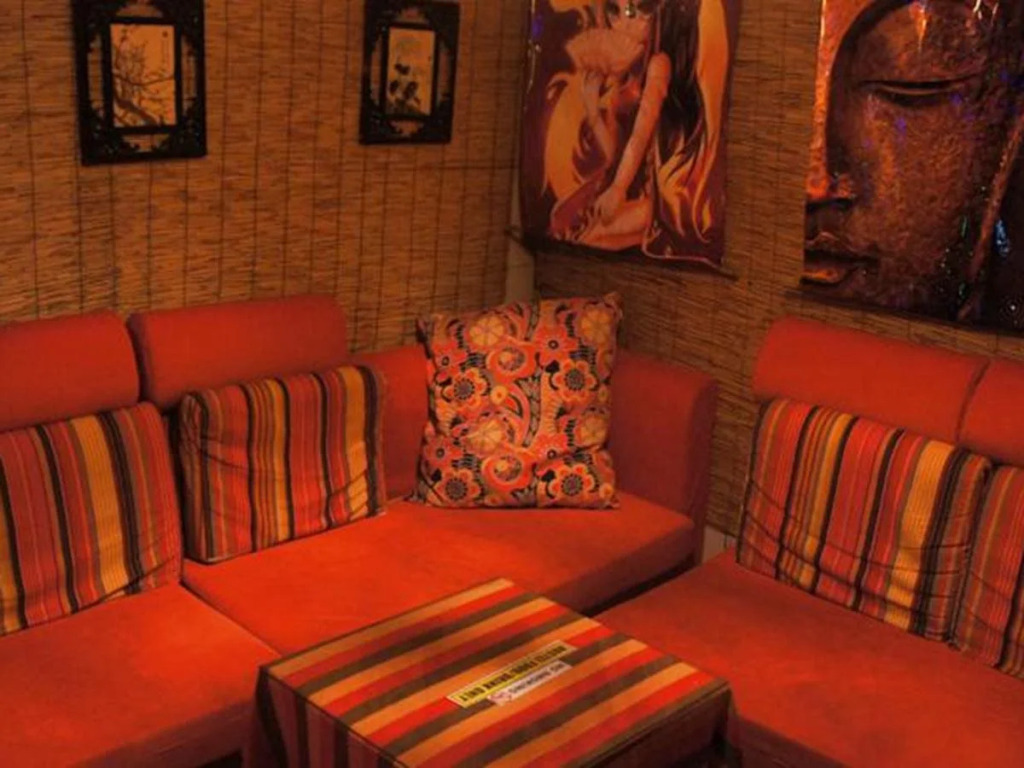 Leo Hostel