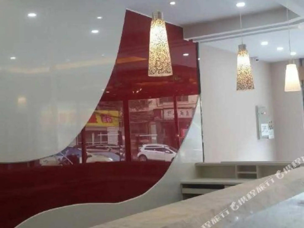 Xinminren Hotel (Shiyan People's Hospital Shop)