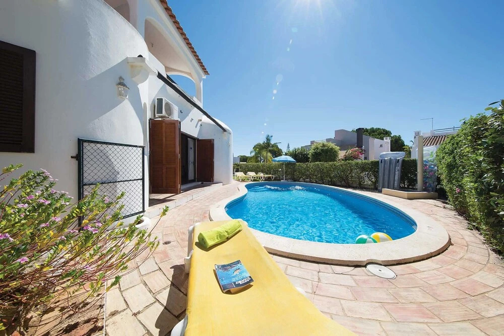 Residential Area, Private Pool, On-site Parking, Free AC & Wi-fi